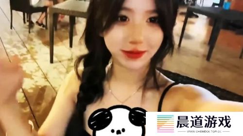 美女主播泰国旅游开直播，刚出镜就被超管封了，网友：胆子太大了