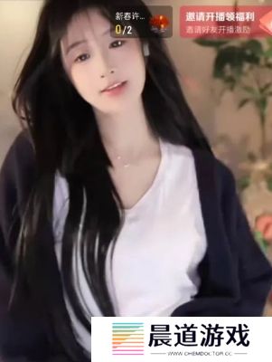 高仿米儿突现某音平台，旭旭宝宝都看懵了，网友：真的傻傻分不出