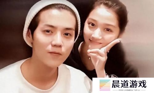 热搜第一，曝鹿晗关晓彤已分手，朋友圈晒出截图，难怪鹿晗状态不对
