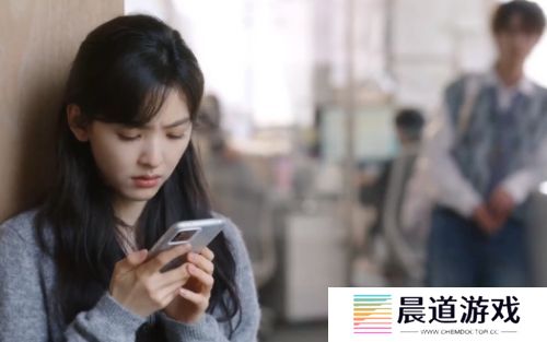 《难哄》温以凡假装梦游，再次抱住了桑延，两人这才知晓对方心意