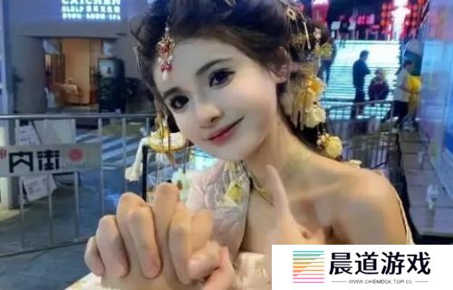 狗头萝莉发布澄清视频，解释大家热议话题，称自己想努力做个好人