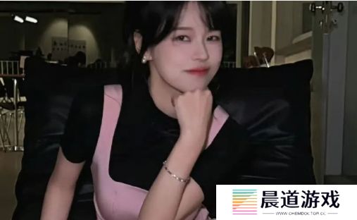 沫子透露想创业摆摊，称只要粉丝对出暗号，可以白送摊位上的物品