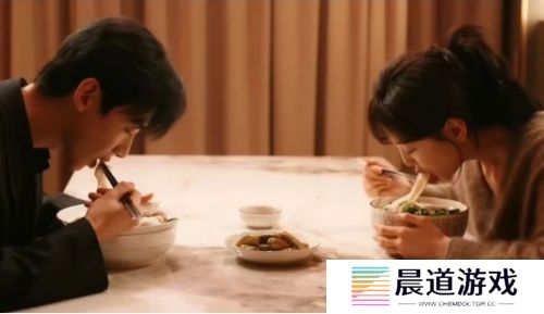 《难哄》看懂桑延陪温以凡玩4年游戏，才猛然发现，他的爱究竟有多深