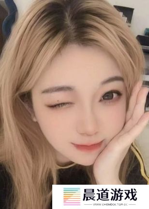 刘飞儿自曝早年拍美照原因，称自己不是为了钱，纯粹喜欢把青春留住