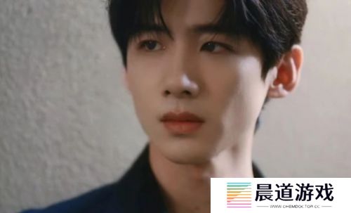 《难哄》看懂桑延陪温以凡玩4年游戏，才猛然发现，他的爱究竟有多深