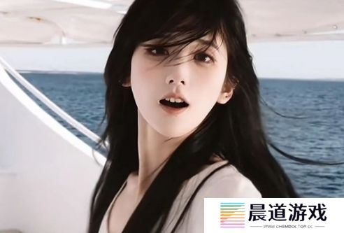 井川里予回归!一改往日形象，校服装美出天际，网友：青春回来了!