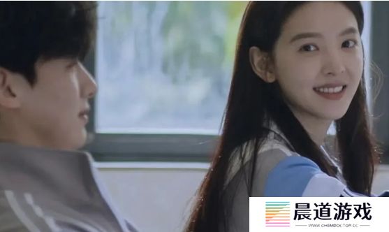 《难哄》桑延好身材藏不住，八块腹肌太吸睛，难怪温以凡能两情相悦