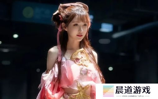 初代二次元主播复归直播，称当主播更适合自己，网友：没钱想我们了