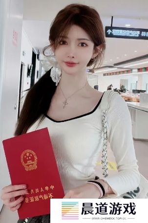 初代二次元主播复归直播，称当主播更适合自己，网友：没钱想我们了