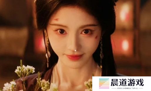 《月鳞绮纪》未播先火，鞠婧祎红衣装扮太好看，陈都灵一人分饰三角